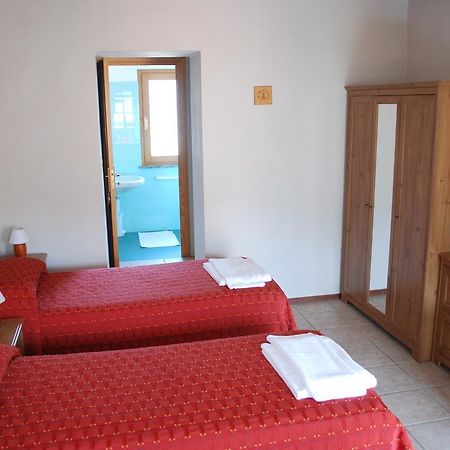 Foresteria Valdese Hotel Torre Pellice Eksteriør billede