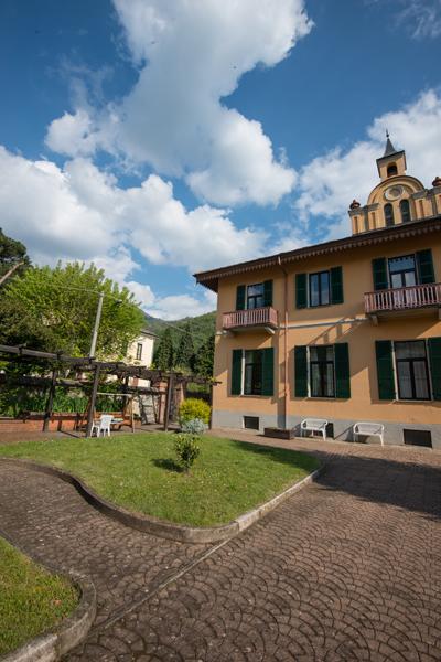 Foresteria Valdese Hotel Torre Pellice Eksteriør billede